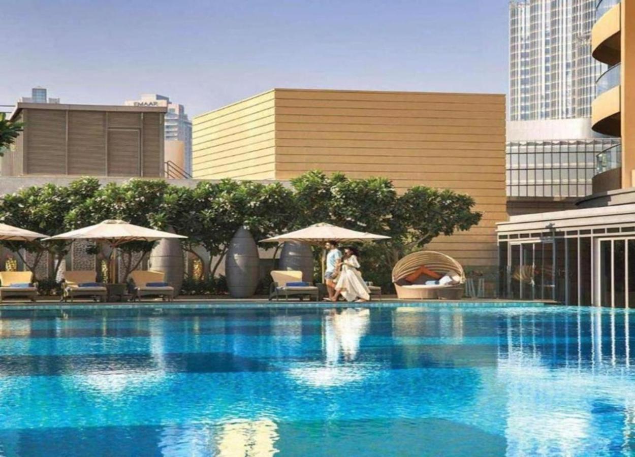 Mall Fashion Avenue Burj Khalifa View Residence- Formerly Address Mall شقة دبي