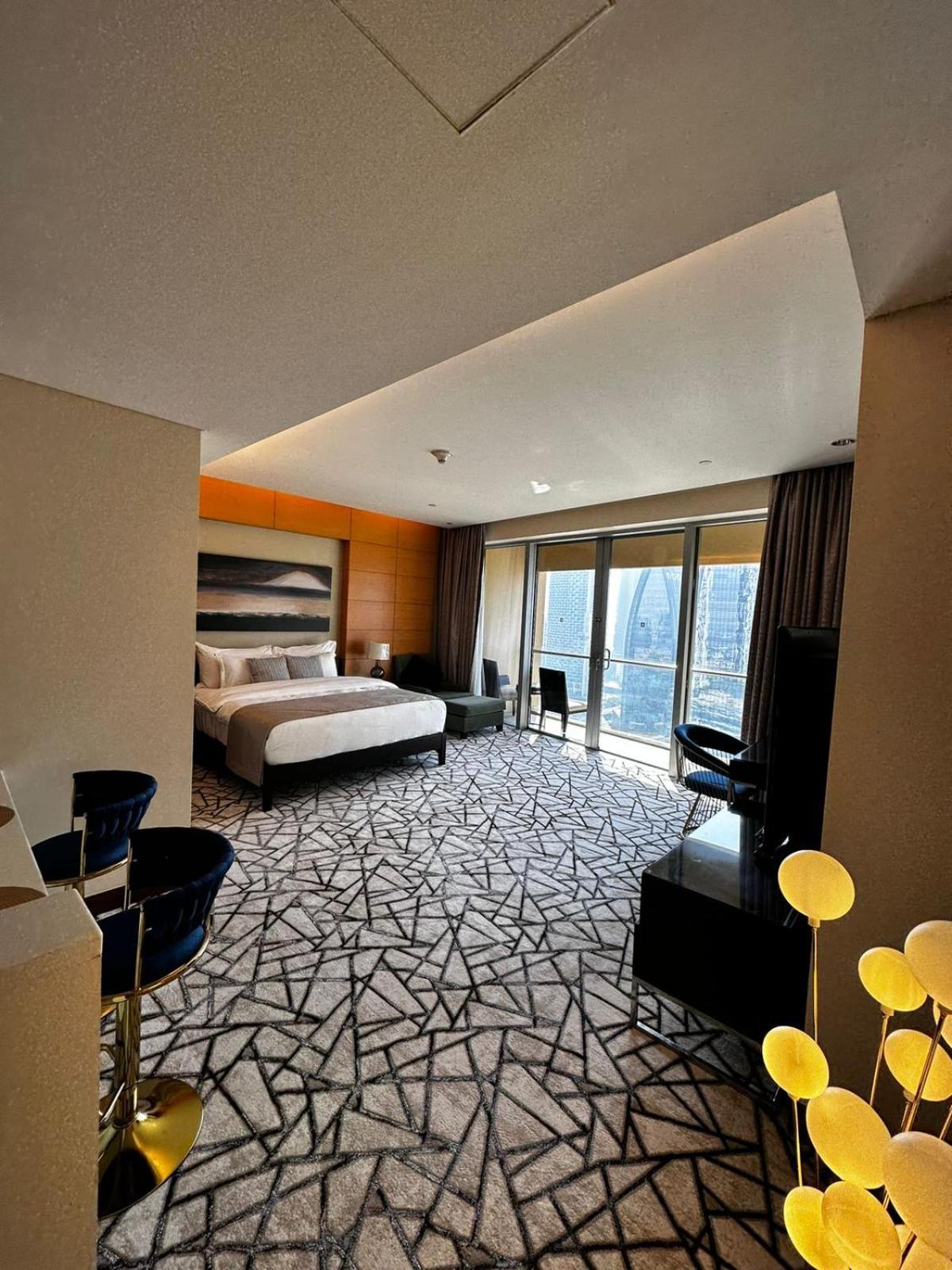 Mall Fashion Avenue Burj Khalifa View Residence- Formerly Address Mall شقة *