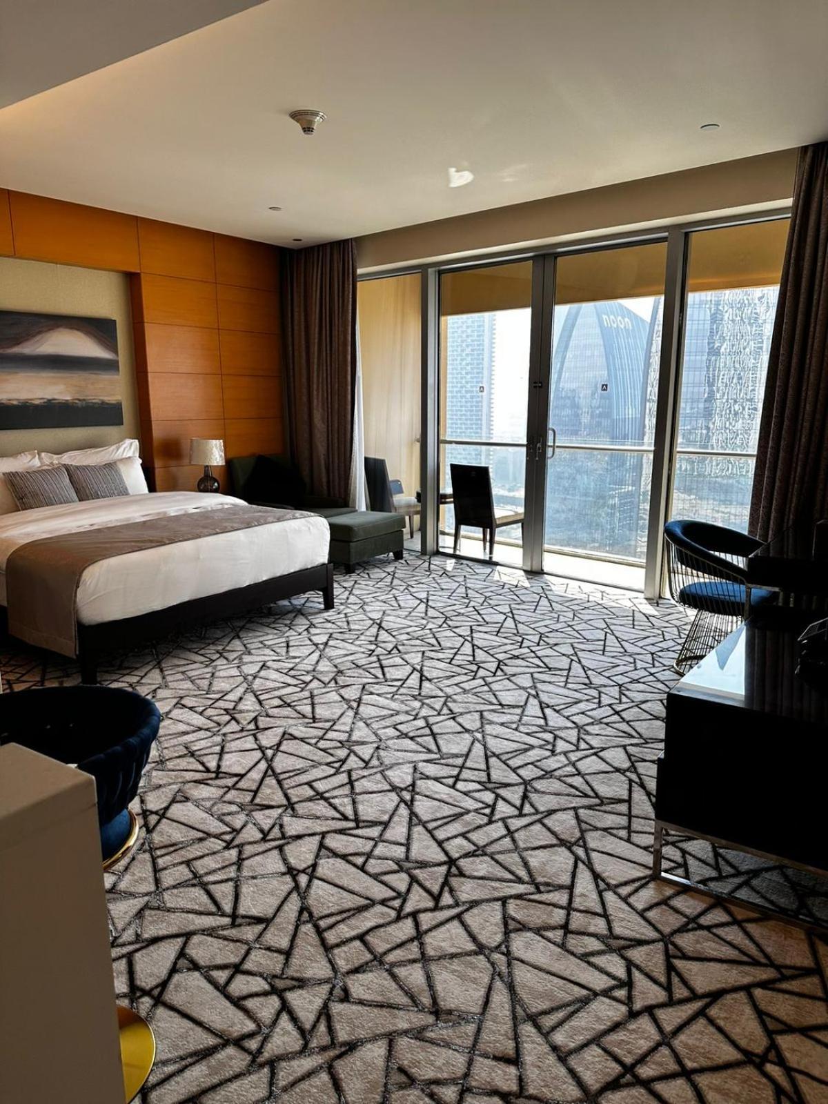 Mall Fashion Avenue Burj Khalifa View Residence- Formerly Address Mall شقة دبي