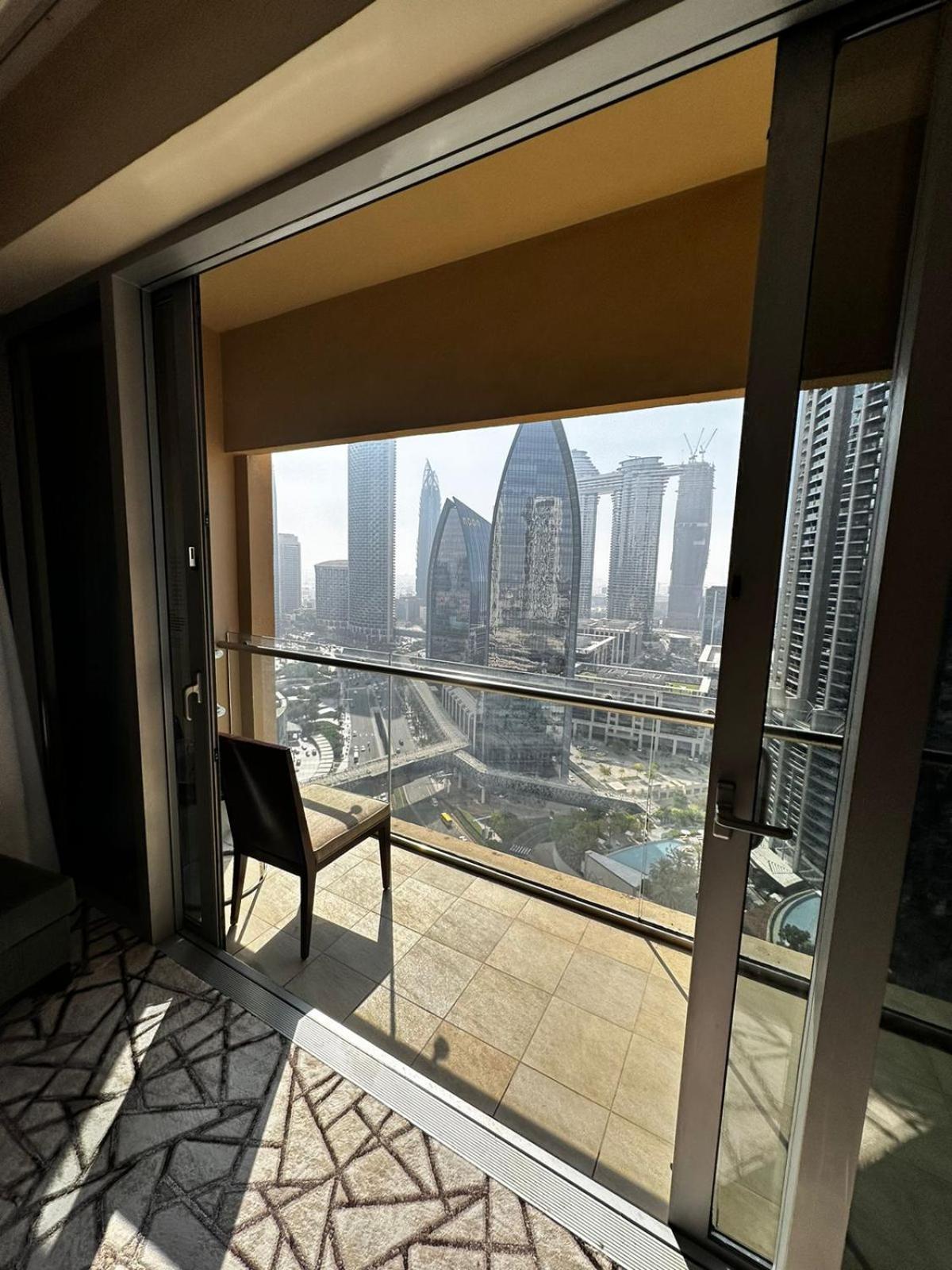 Mall Fashion Avenue Burj Khalifa View Residence- Formerly Address Mall شقة *